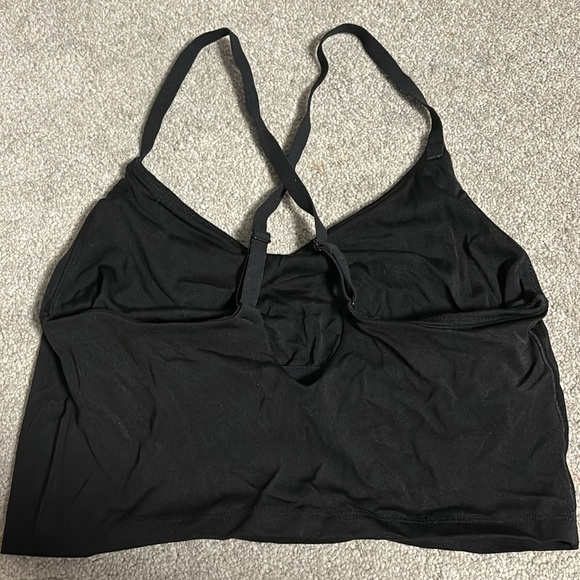 Aerie offline real me recharge sports bra !! 🖤 - Picture 2 of 7